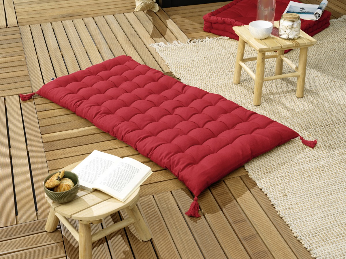 Matelas de sol avec pompons Kalas Cerise