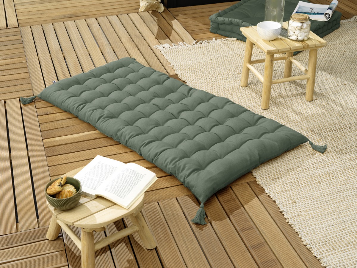 Matelas de sol avec pompons Kalas Romarin