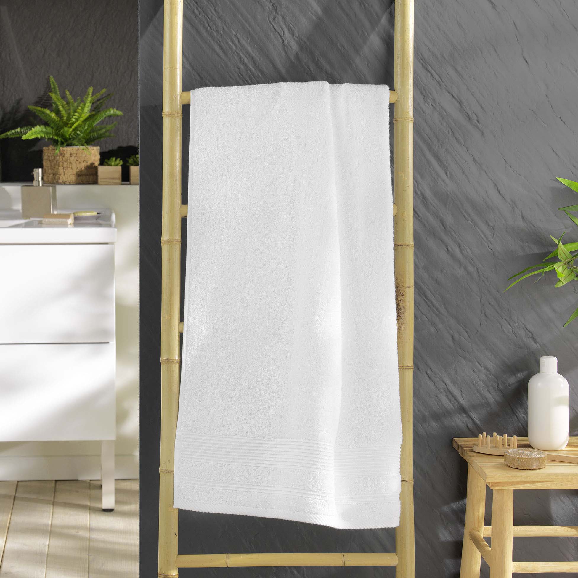 Serviette ou drap de douche 70 x 130 cm Tendresse blanc