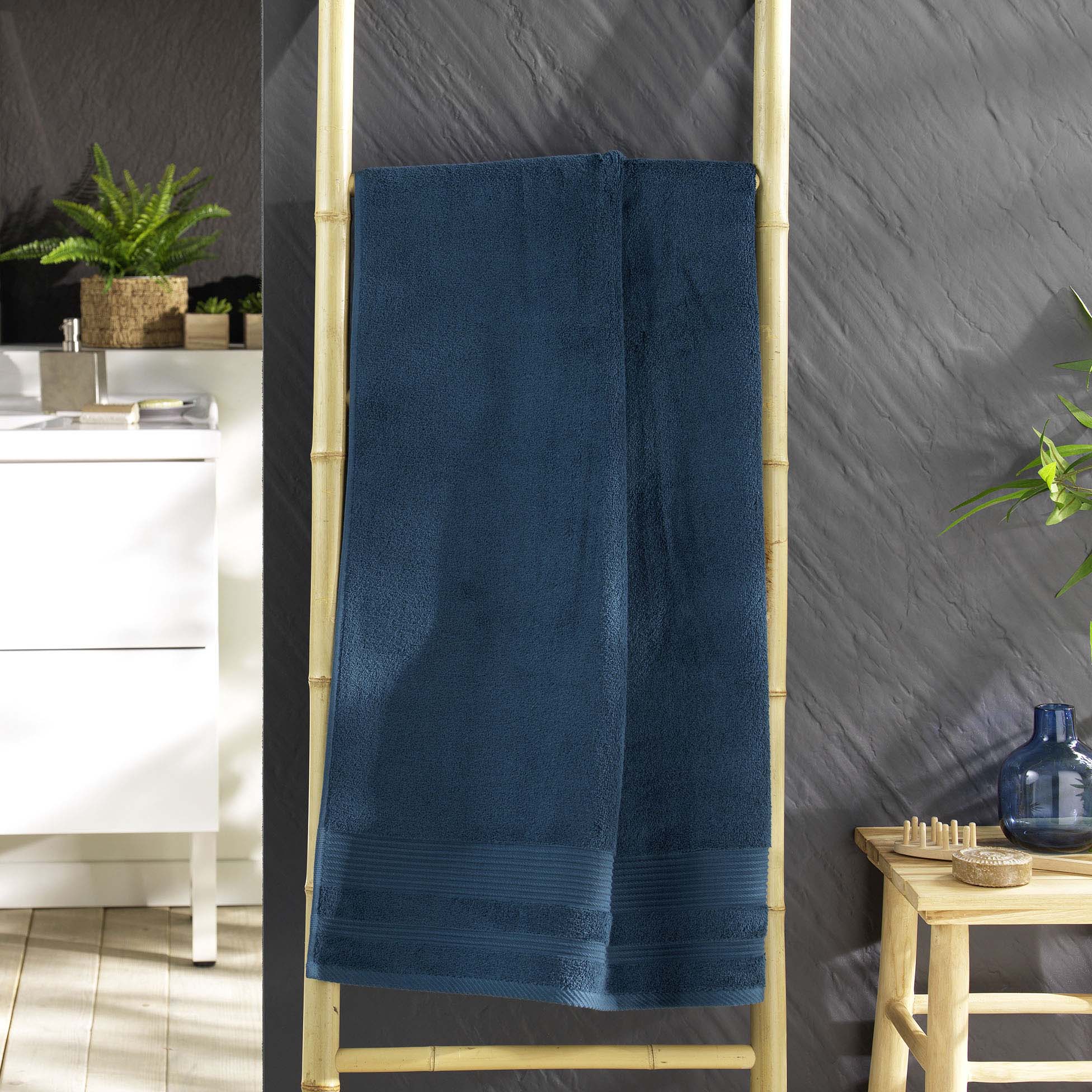 Serviette ou drap de douche 70 x 130 cm Tendresse bleu saphir
