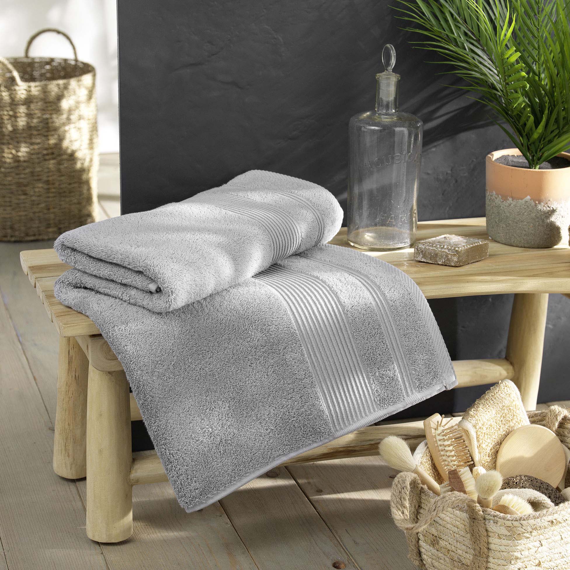 Serviette ou drap de bain 90 x 150 cm Tendresse gris perle