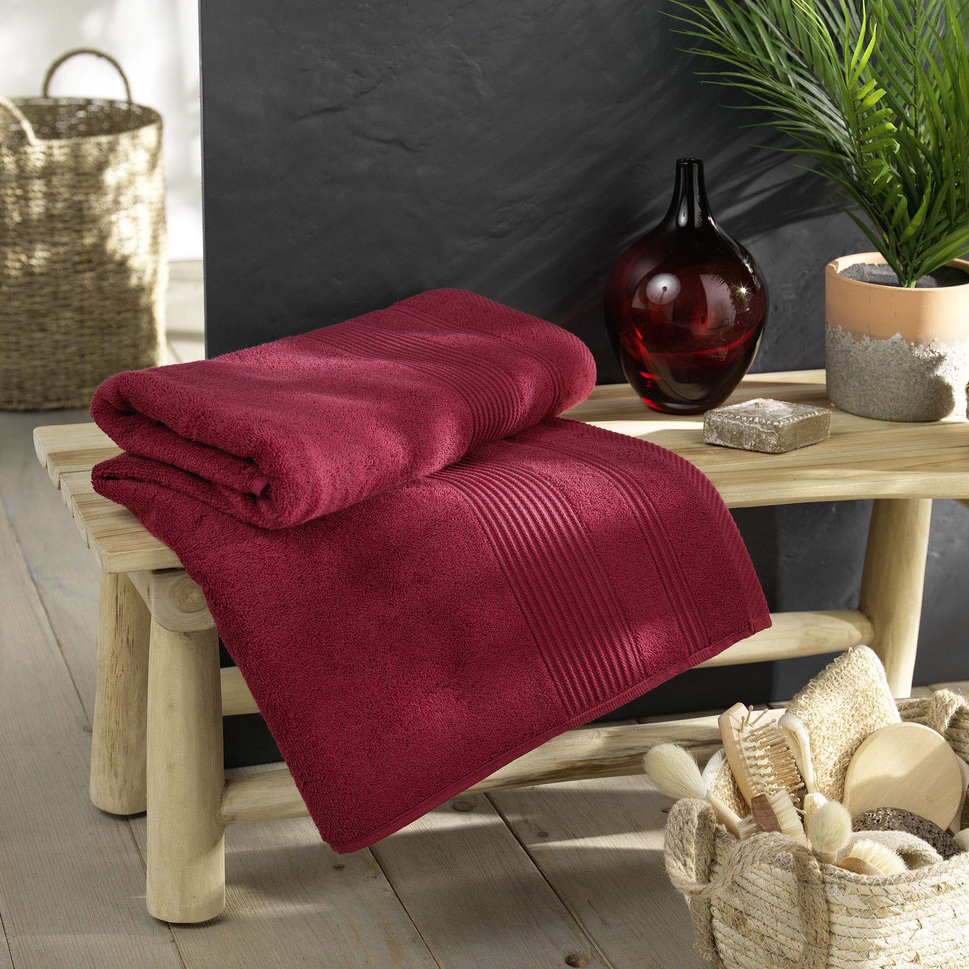Serviette ou drap de bain 90 x 150 cm Tendresse rouge