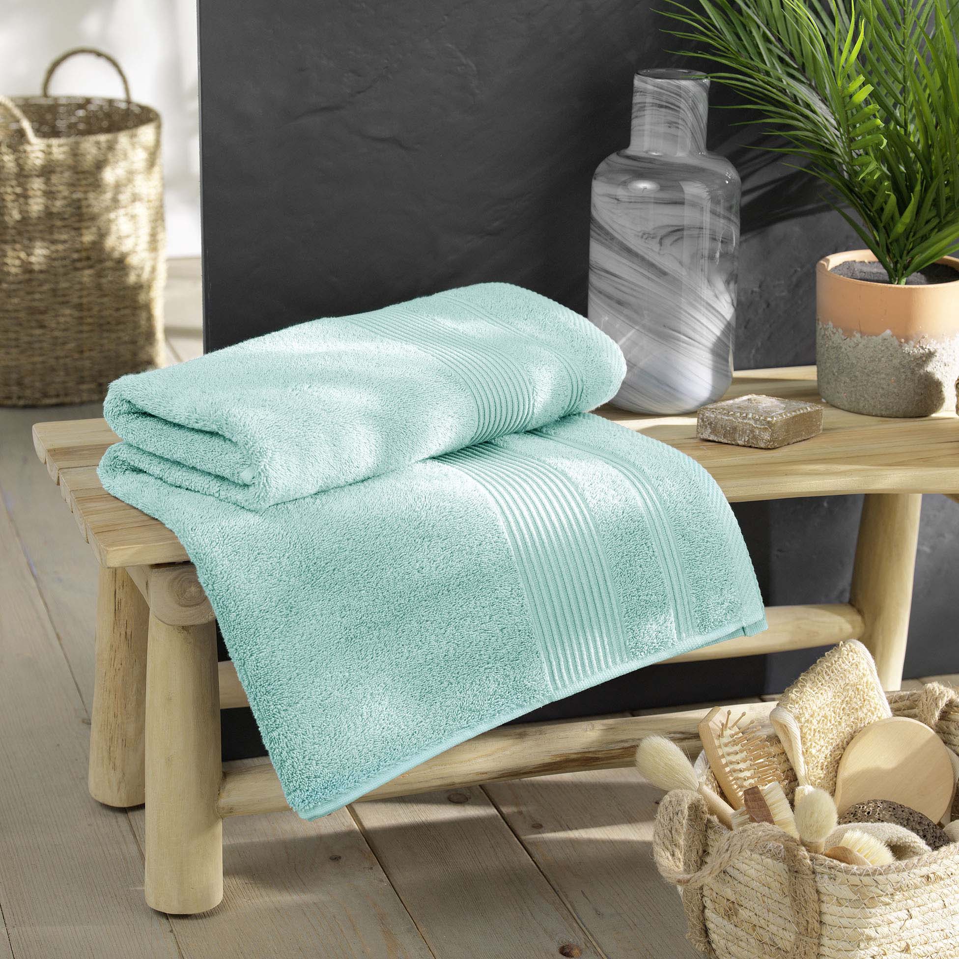 Serviette ou drap de bain 90 x 150 cm Tendresse vert d eau