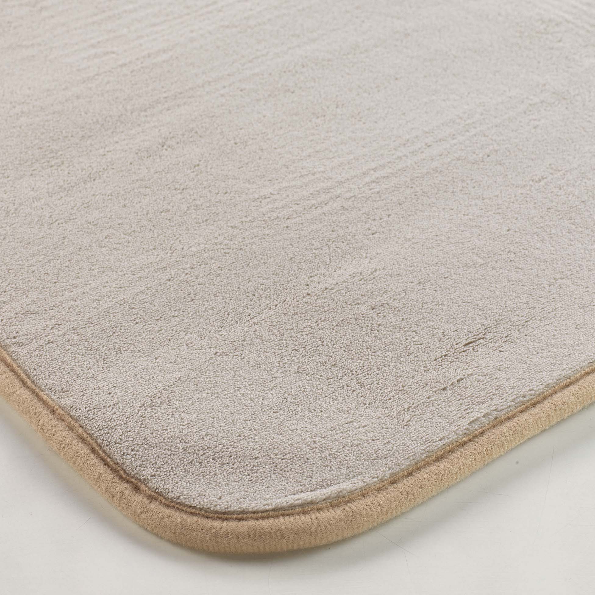 Tapis de bain 45 x 75 cm Vitamine Unie taupe