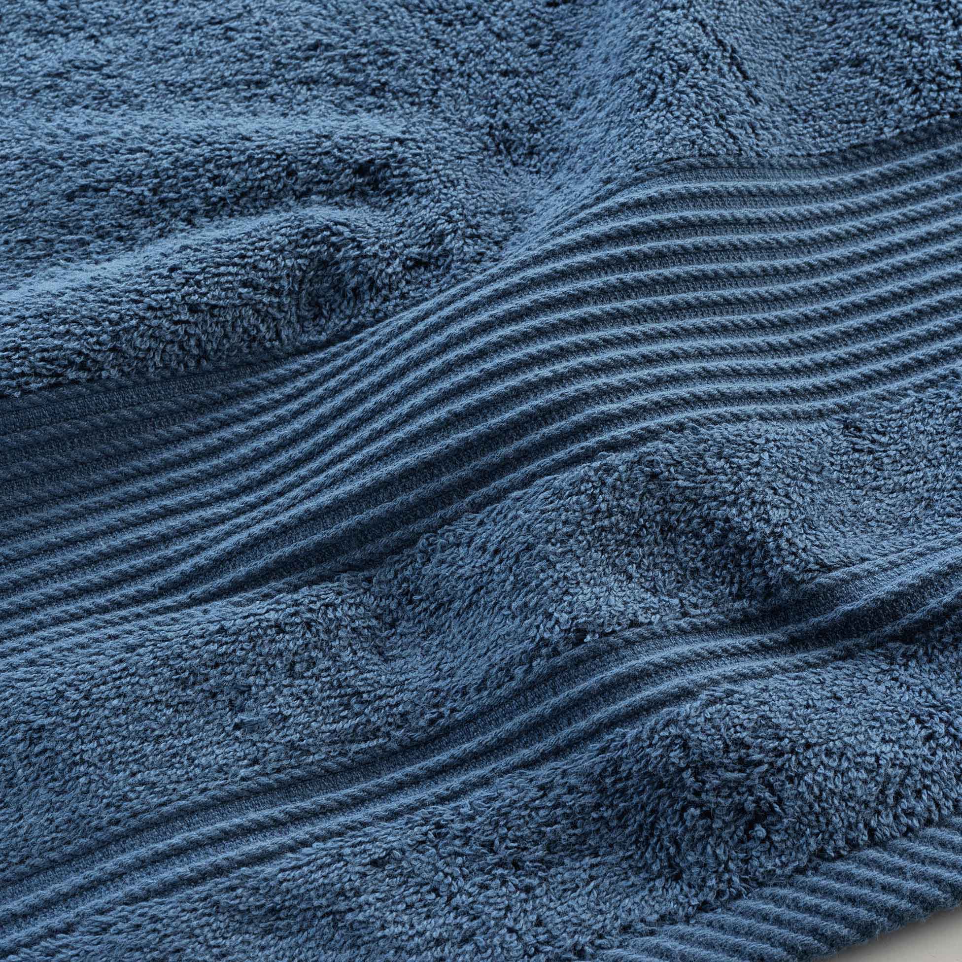 Serviette ou drap de bain 90 x 150 cm Tendresse bleu marine