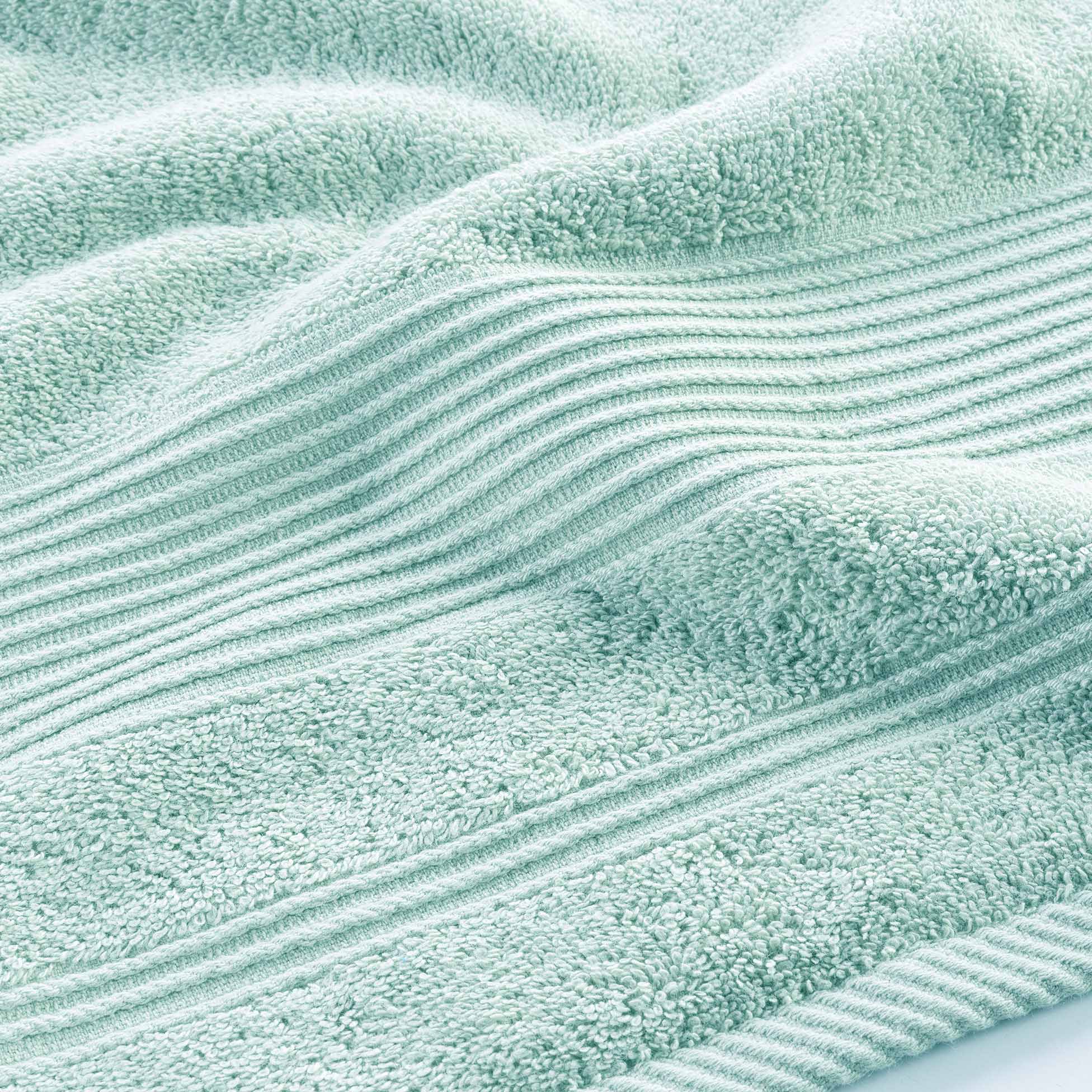 Serviette ou drap de bain 90 x 150 cm Tendresse vert d eau