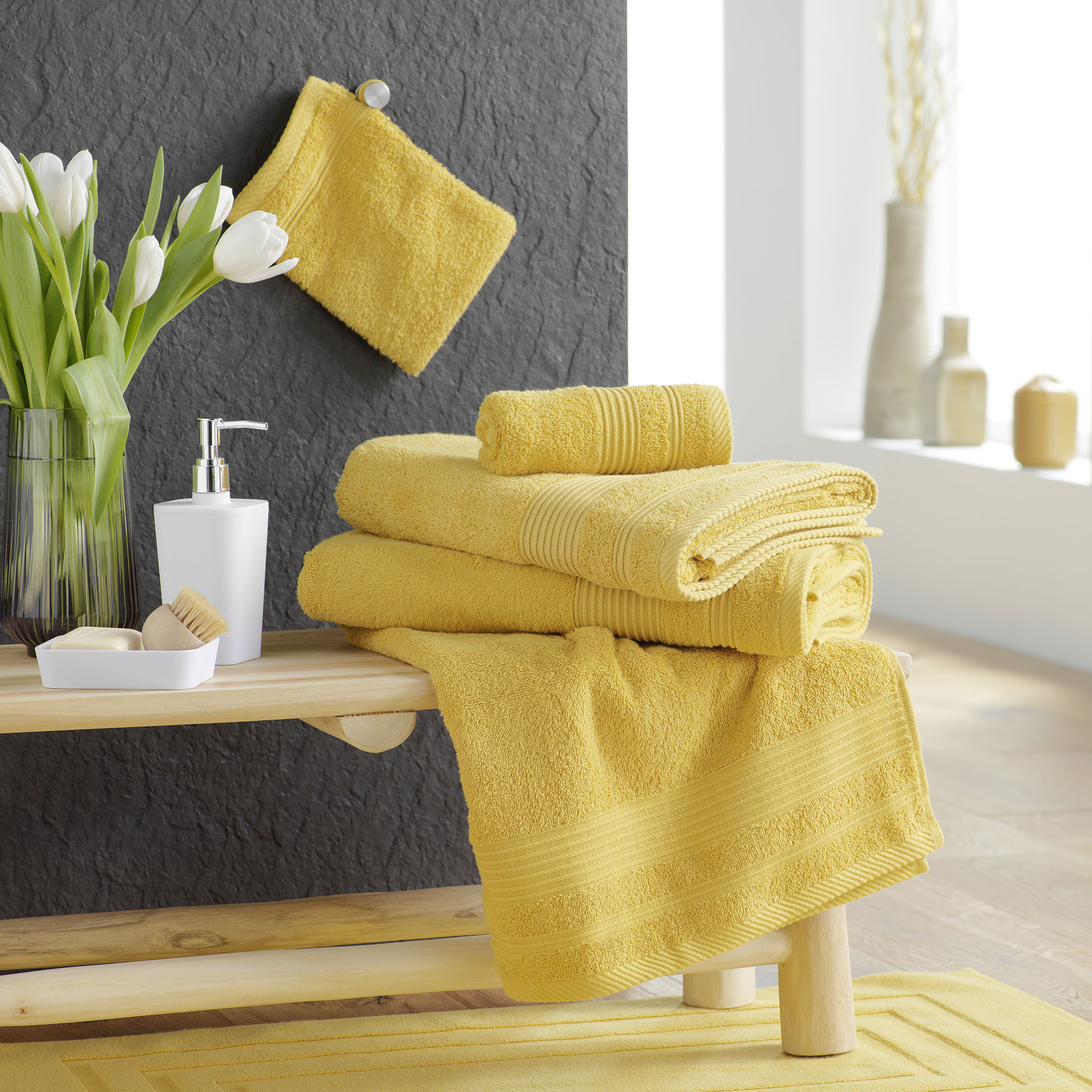 Serviette ou drap de douche 70 x 130 cm Tendresse jaune