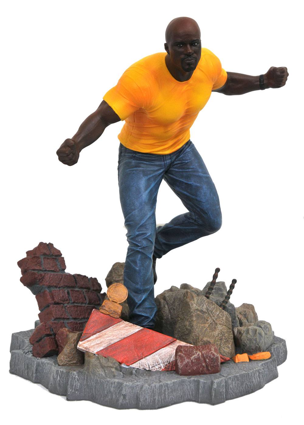 The Defenders Marvel TV Gallery statuette Luke Cage 23 cm