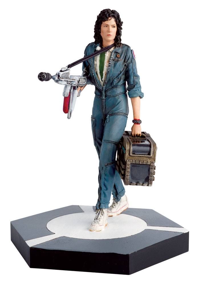 The Alien & Predator Figurine Collection Warrant Officer Ellen Ripley (Alien) 11 cm