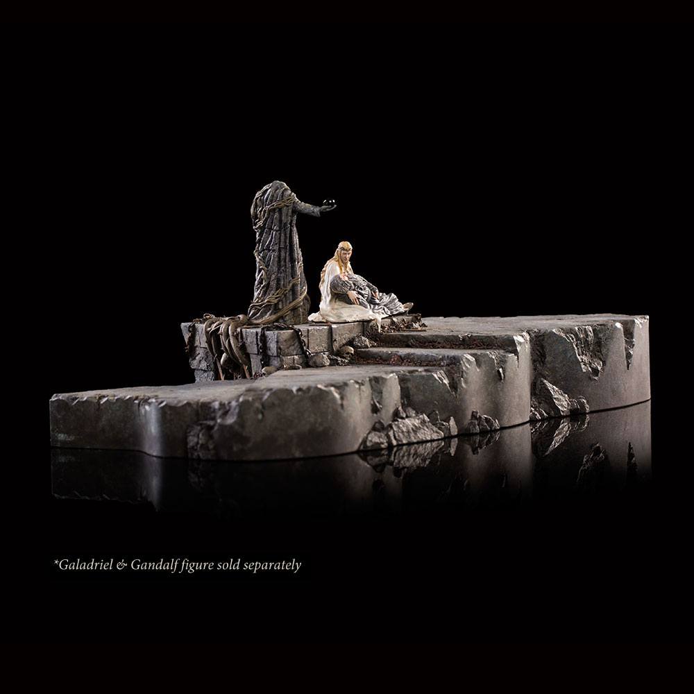 Le Hobbit La Bataille des Cinq Armes mini Diorama Dol Guldur 1/30 The Palantr Courtyard 32 x 24 cm