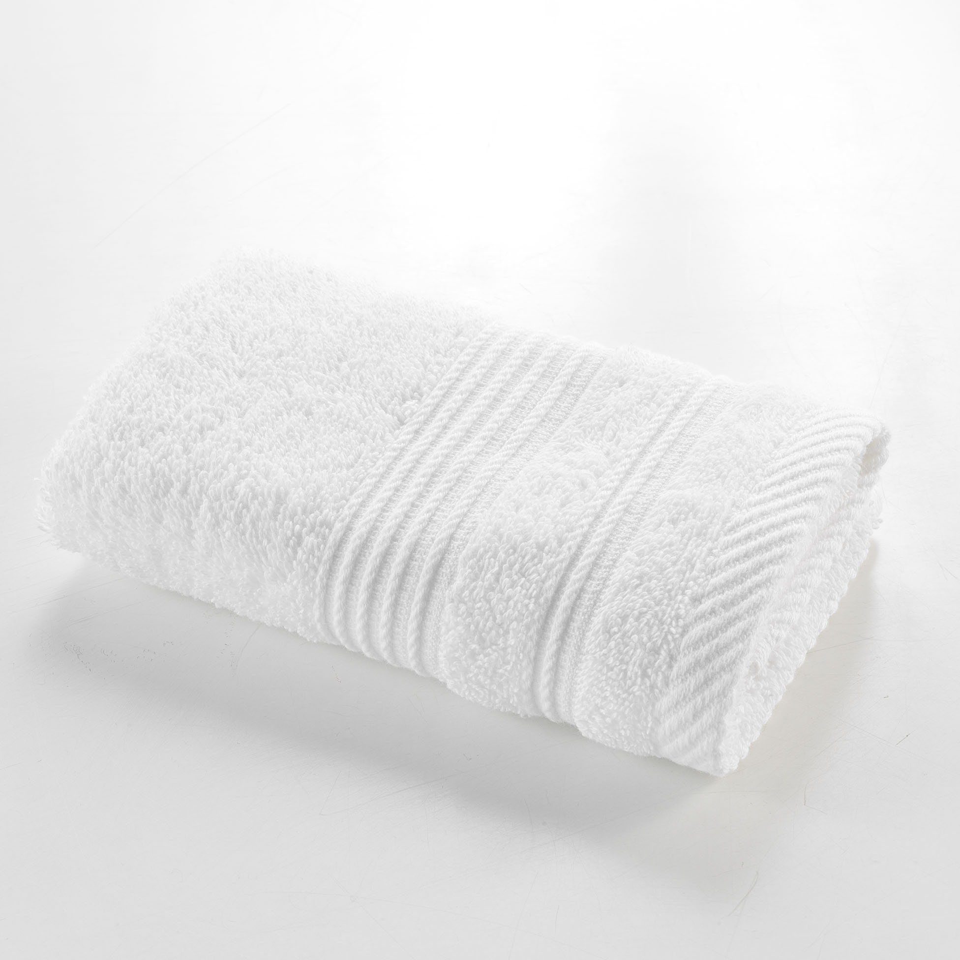 Serviette de toilette invite 30 x 50 cm Tendresse blanc