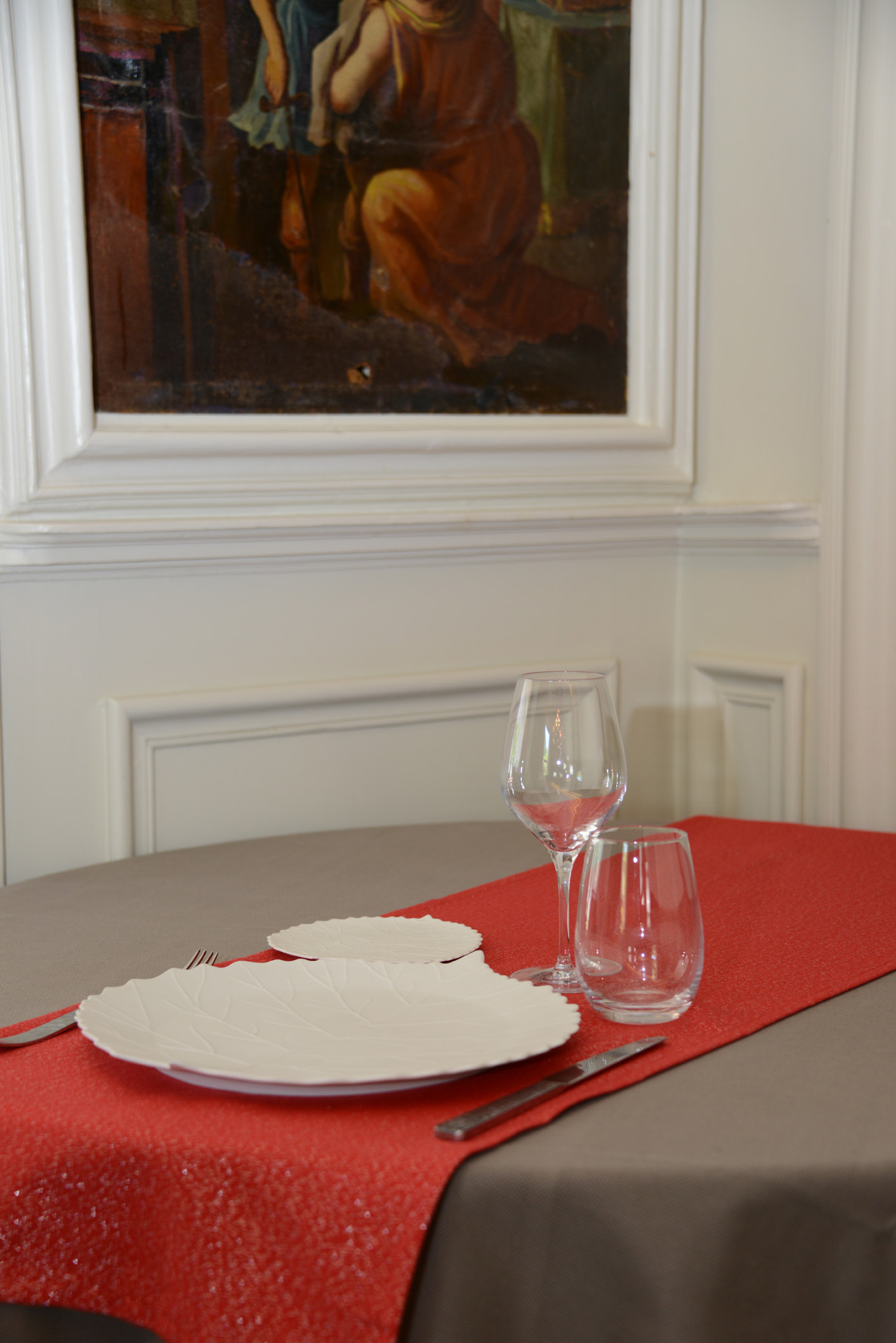 Chemin de table Etincelle rouge