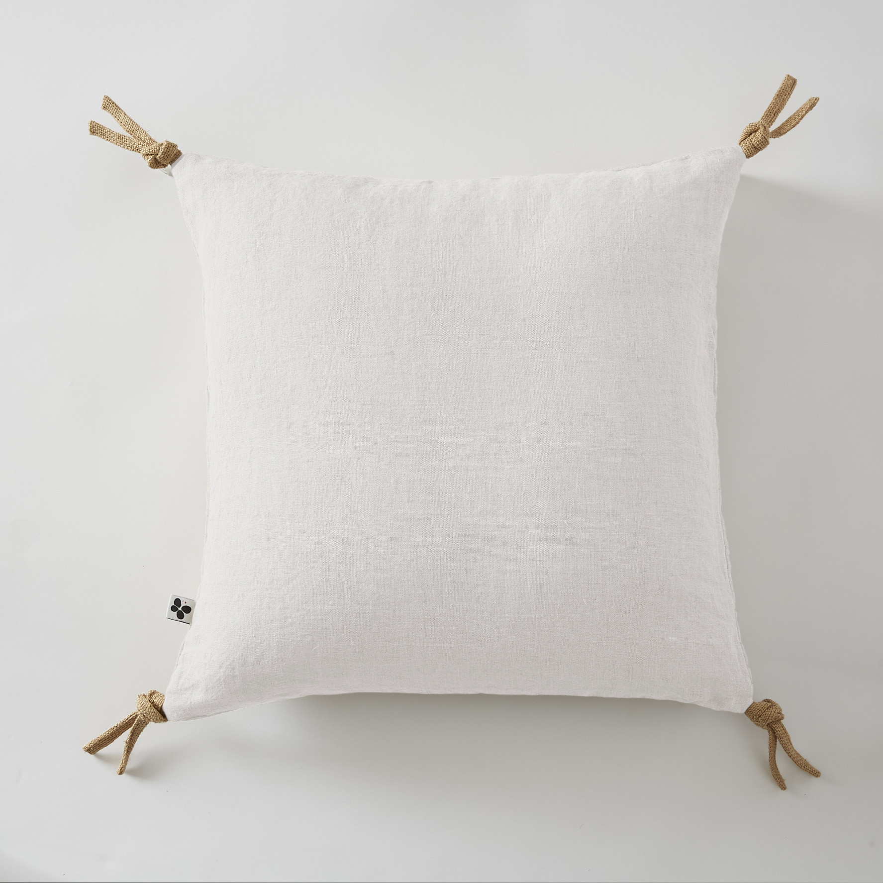 Coussin pompons lin lave 45 x45 cm Soline blanc